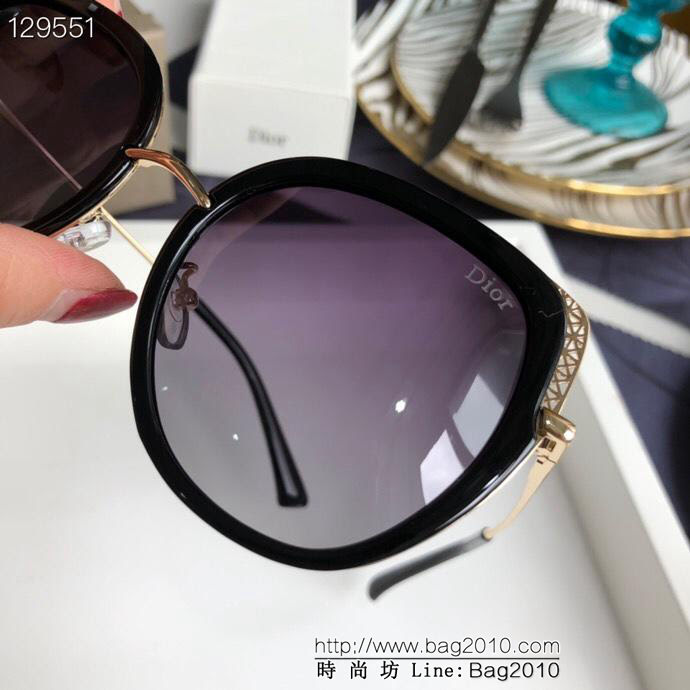 DIOR-迪奧 寶麗來樹脂偏光鏡 新款小香太陽鏡 減輕強光負擔 遮擋有害光線防輻射 出行旅遊必備品  lly1457